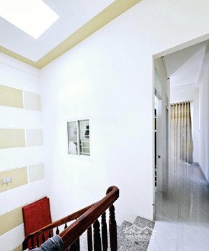 bán nhà mặt tiền nguyễn thị yến p. ghềnh ráng quy nhơn , 45m2 , 3 mê , giá 3 tỷ 500tr