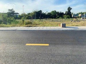 bán gấp lô đất mặt tiền đường rộng 16m, dt150m2, thổ cư 100% kế bên kcn mỹ phước 3 dân cư đông, shr