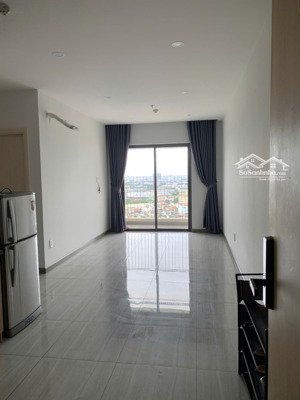 cho thuê căn góc bcons polygon 58m2, có máy lạnh, 2pn 2wc, nội thất cơ bản. 8 triệu/tháng