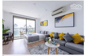 studio millennium view sông 12tr5 - 32m2 đang trống em hải.