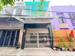 bán nhà hẻm xe hơi đường số lý phục man, quận 7 - xe hơi đậu trong nhà.