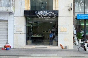 siêu phẩm - mặt tiền đường lê lợi phường bến nghé quận 1 - 5x15m - 3 tầng - hđt: 240tr - giá 40 tỷ