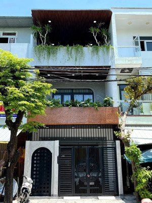 bán nhà 3 tầng đường 10m5 hoà minh khu kịh doanh nhộn nhịp