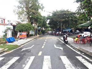 bán đất mặt tiền nguyễn tuân, trung tâm hội an, sát phố cổ, trực diện khu buôn bán, dễ kinh doanh