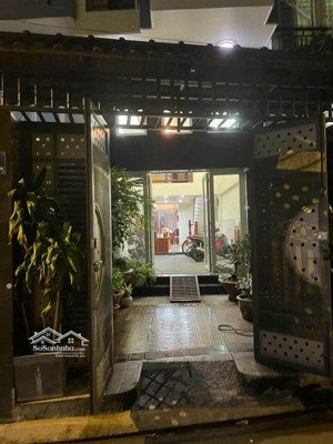 rẻ nhất khu sân bay nhà 5 tầng 300m² sử dụng hẻm xe hơi thông ngay mặt tiền p2 tân bình nhỉnh 15 tỷ