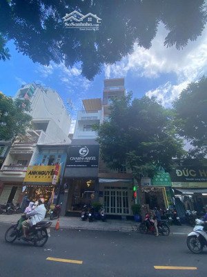 hạ 5 tỷ-gấp bán-siêu khan hiếm mt trịnh văn cấn, quận 1, dt 4x16m, 5 tầng, hđt 100tr/ tháng, 38 tỷ