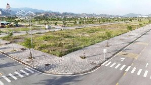 bán đất nền mặt biển vịnh cửa lục tp. hạ long giá hơn 2 tỷ diện tích 100m: lh 