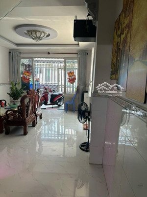 bán nhà mtkd nguyễn thị tần quận 8, 40m2, 4 tầng, nở hậu, nhỉnh 5 tỉ