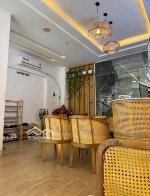 cho thuê nhà 5 tầng đường trần hưng đạo có thang máy