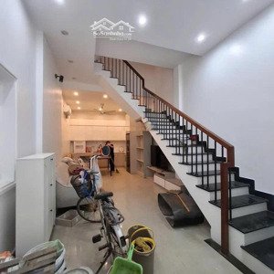 ngõ quỳnh dt32m x 4 tầng full nội thất. nhà đẹp, ở sướng, tiện ích ngập tràn