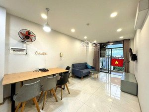 cần cho thuê nhanh căn hộ 2pn2wc tại cc riva park quận 4. có nội thất nhà thoáng đẹp giá chỉ 12.5tr