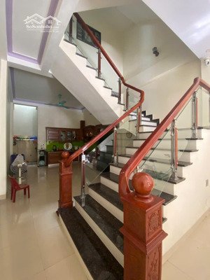 bán nhà mặt phố dương đình nghệ, ngay trung tâm phường đông thọ giá 6.5xx tỷ
