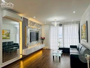 Chính chủ BÁN CĂN HỘ 3 PN 90m2 VIEW CHÍNH BIỂN trung tâm Du lịch HẠ LONG. Toà Green Bay Premium.