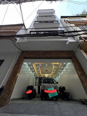 Bán gấp siêu phẩm Nguyễn Đình Hoàn 45m2 6 tầng, mt 4.5 m, ô tô vào nhà