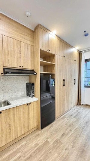 bán toà nhà 7t x 27ph x dt 130m2x dòng tiền 150tr/th,ngõ oto.phố nguyễn khánh toàn. giá 36.5tỷ.cg