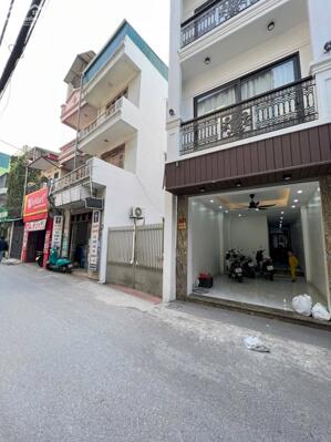 Nhà 5 tầng thang máy, kinh doanh tốt, gần trường học, Phúc Đồng