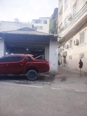 bán đất lô góc - mặt tiền rộng nở hậu - ô tô tránh - vị trí vàng