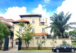 bán biệt thự khu biệt lập 113 nguyễn văn hưởng, p.thảo điền, q2 | 516m2| tường villa 