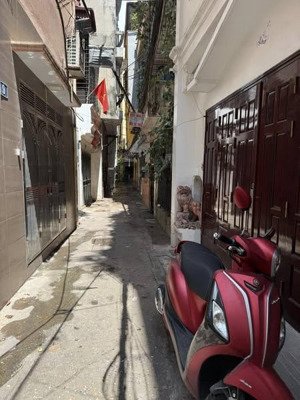 bán nhà hoàng cầu đống đa dt 57/70m x 4t x mt 5,2m giá 20 tỷ có thương lượng