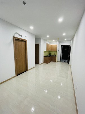 sáp nhập vào tp. hcm, mua căn bcons green view 2pn 2wc, 56m2, mức giá phù hợp người lđ, bao phí