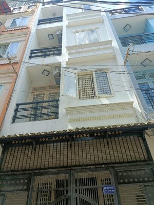 chính chủ bán gấp nhà 4 tầng,gần đh văn lang,city land,4,5x12m,hxh dương quảng hàm gò vấp 6,5 tỷ tl