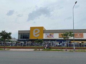 cần chuyển nhượng căn cityland garden hill, phường 5, emart. dt: 9 x 20m