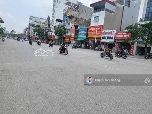 cần bán căn nhà mặt đường nguyễn đức cảnh đoạn gần cầu quay, đối diện công viên tam kỳ