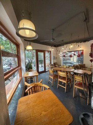 siêu phẩm - phạm ngọc thạch - đống đa - 3 mặt tiền - vỉa hè rộng - đối diện vincom - giá 72 tỷ