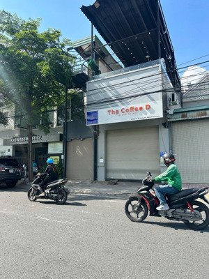 nhà mặt tiền kinh doanh visip 1, giá 6,5tỷ. đối diện trường học cấp 2, đường d6 nhà nguyên căn