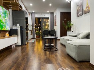 cần bán căn 2pn có nội thất, tầng trung view thoáng mát, giá rẻ tại toà tecco diamond, thanh trì
