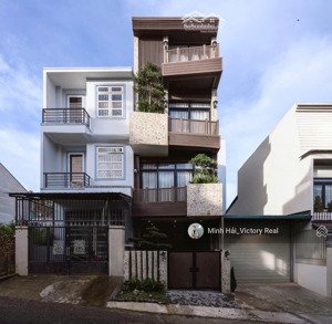 bán căn nhà phố tuyệt đẹp nội thất cao cấp, dt: 72m2 (4.5x16)m, đường trần anh tông, p8