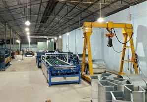 bán nhà xưởng tại tân quý tây, bình chánh, tp. hồ chí minh. dt 2400m2 (ngang 30m) - giá: 12,5tr/m2
