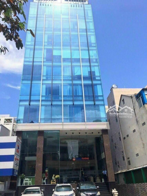 mặt tiền trục trường sơn p.2 tân bình hầm 4 tầng thang máy. dt 8x30m, giá 45 tỷ hdt 110 triệu