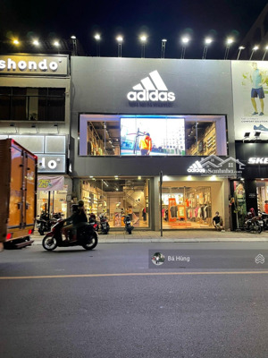 bán nhà ngay chợ bến thành! 92 bùi thị xuân. dt: 4 x 18.5m - 2 tầng - hđt: 70 triệu. giá 28.5 tỷ
