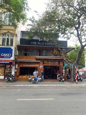 hot! cho thuê cửa hàng/mặt bằng kinh doanh phố đội cấn, mặt tiền siêu rộng 10m nhận diện cực tốt