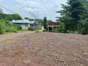 bán nhanh 392m2 đất mặt tiền đường nhựa chính sổ hồng riêng, giá tổng 450 triệu đồng