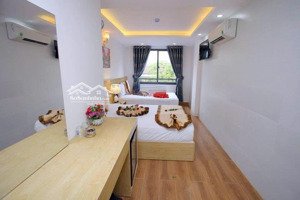 cần bán khách sạn 8 tầng chuẩn 3* mặt tiền đường đinh tiên hoàng phường lộc thọ