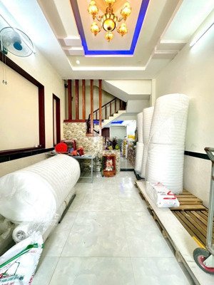 nhà đông hoà ngay ql 1k chợ đông hoà làng đại học 3 phòng ngủ