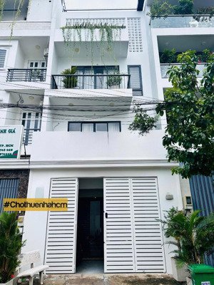 nhà đường bàu cát 5x18m trệt 3 lầu cho thuê
