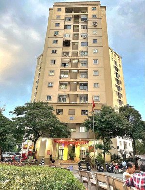 bán căn hộ b3 nam trung yên. diện tích 57m2 gồm 2pn, 1wc. giá thương lượng