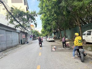 bán gấp, yên nghĩa, hà đông, dt 42m, 4 tầng, giá 3.4 tỷ, oto đỗ cửa, thuê ở, an sinh.