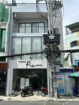 nhà mặt tiền huỳnh văn bánh - phú nhuận, trệt 2 lầu sân thượng, giá thuê 40tr