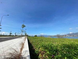 bán lô view đầm thủy triều, dt: 200m2, giá chỉ: 22tr/m2 - dự án cam ranh citygate. lh: 