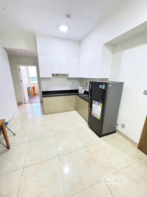 phòng cho thuê tại chung cư + nội thất đầy đủ + có hồ bơi, tiện ích