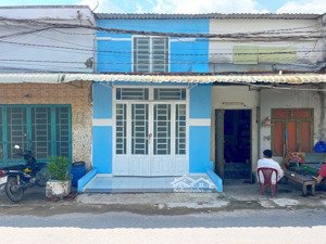 bán nhà 1l1t gần bệnh viện xuyên á, đang cho thuê 4 triệu/ tháng 