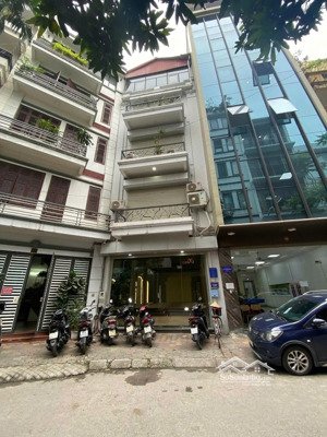 cho thuê nhà trung kính, dt dt 150m, 5 tầng, mt 6m, nhà đẹp, 65tr/tháng.