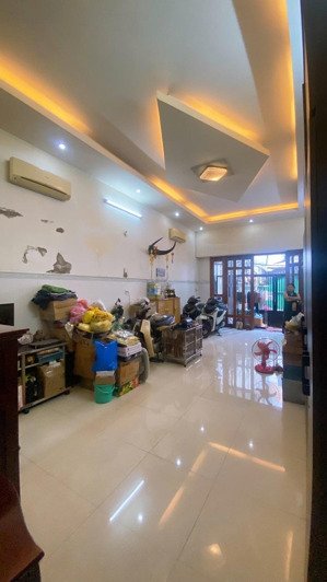 quận 5 kế đại học y dược 65m2 (4,5x15), cách mt 20m, ko quy hoạch