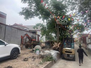 mao yên phượng mao quế võ bắc ninh. diện tích 77m2 mặt 4.3m đường oto phi vèo ngay sát kcn với h