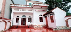 chủ chuyển công tác muốn bán đất tặng nhà 2 tầng xây tâm huyết dt 477m2 mt 15m. giá chỉ nhỉnh 4tỷ