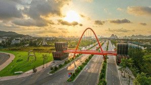 lk 35 ngay quảng trường trung tâm. 50m ra tới biển